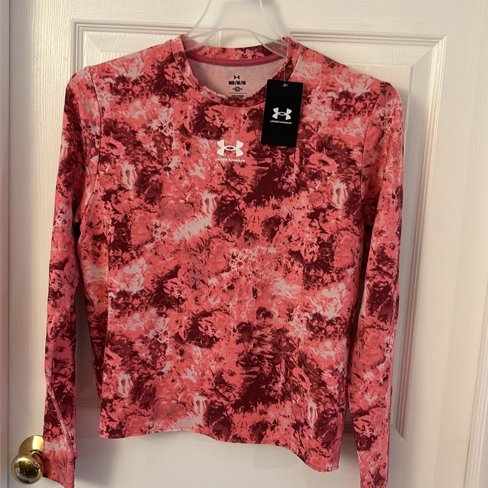 NWT Under Armour loose fit long sleeve top